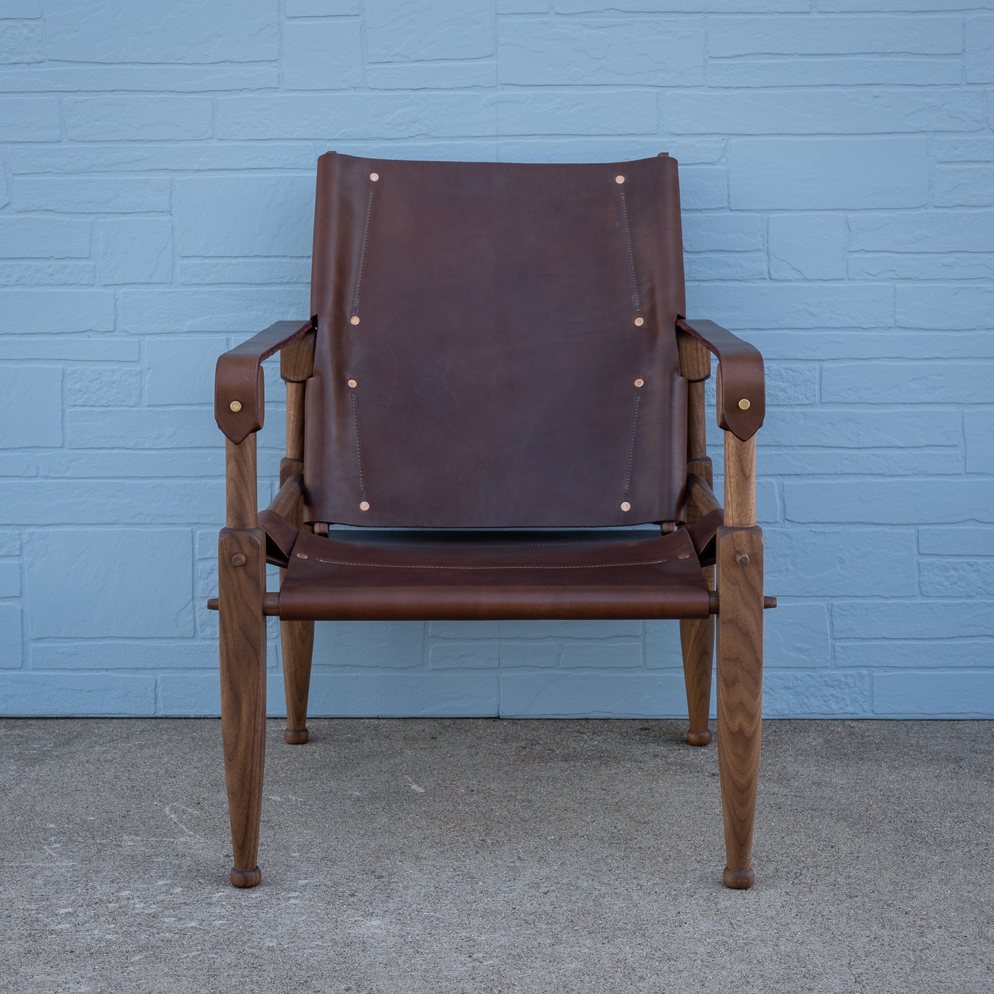 Limbo Safari Lounge Chair in Walnut and Leather