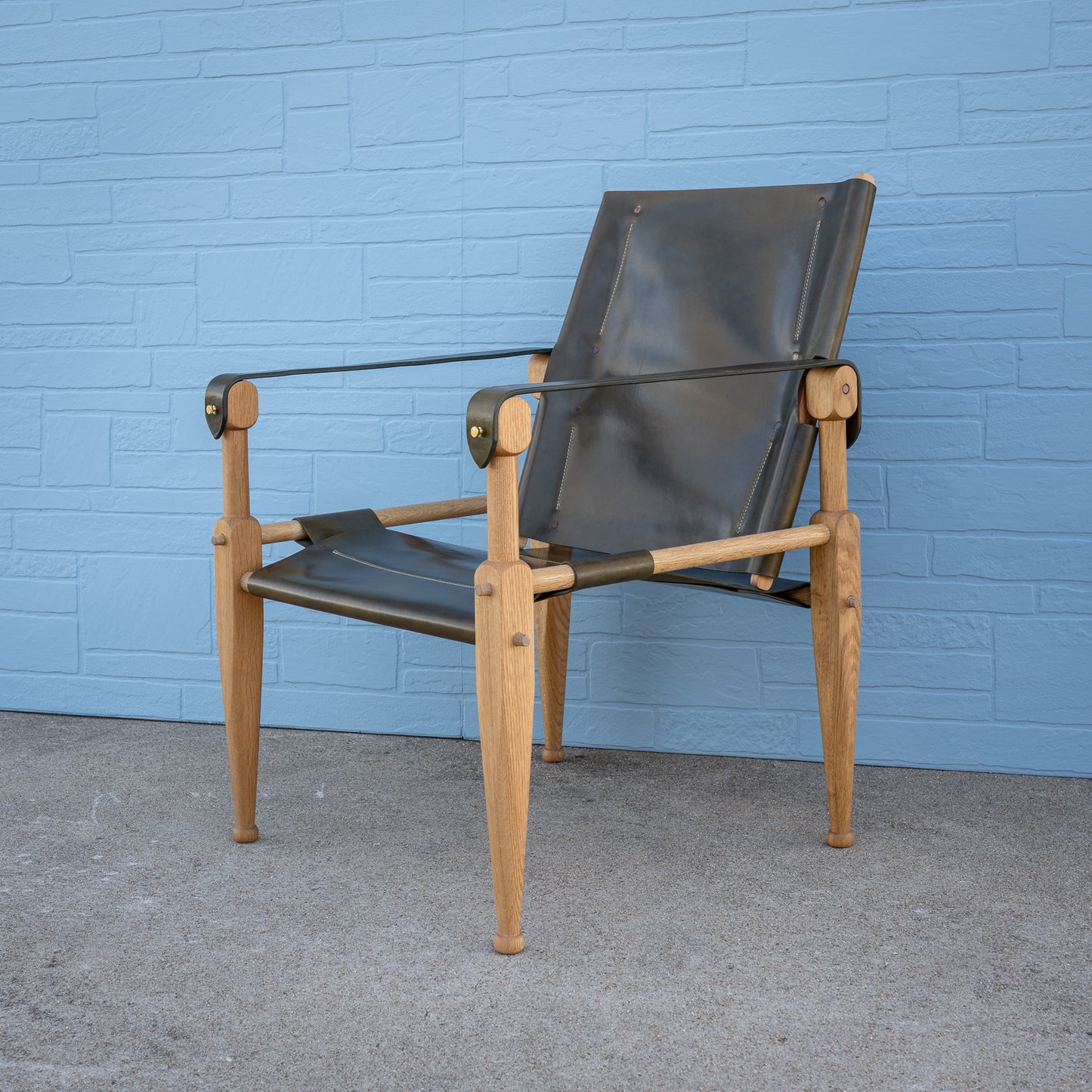 Limbo Safari Lounge Chair in White Oak and Leather