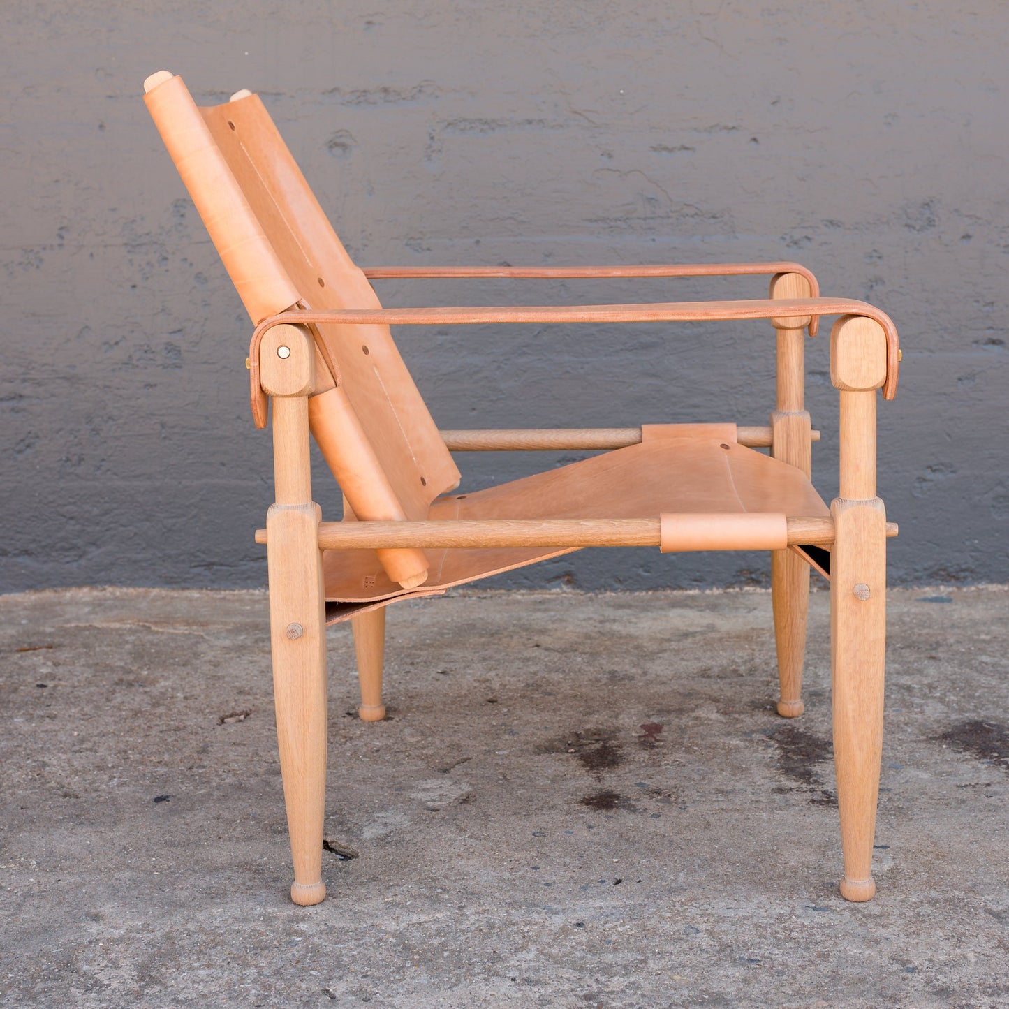 Limbo Safari Lounge Chair in White Oak and Leather